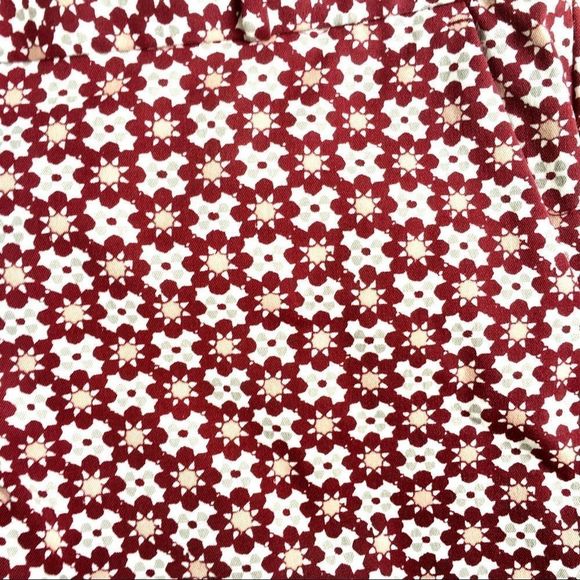 NWOT LOFT Julie Skinny Red Floral Retro Pants Size 4 - Picture 2 of 10